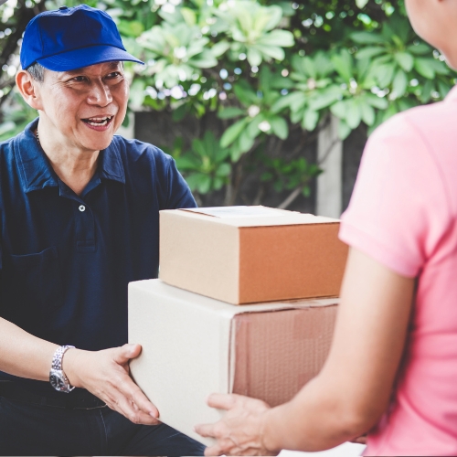 Mail Service in Woodland Hills